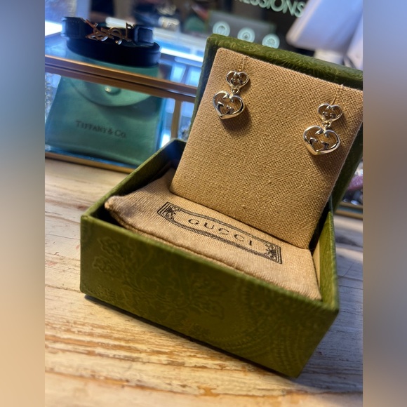 Gucci Britt double G heart drop earrings. - Picture 2 of 6